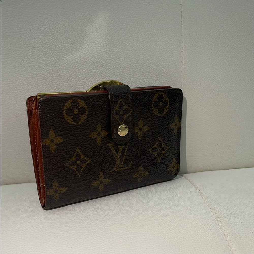 Authentic Louis Vuitton Monogram Wallet